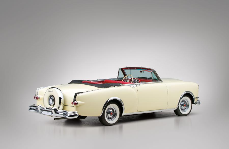 Packard Caribbean Convertible White 1953 года  (фото 19 из 19)